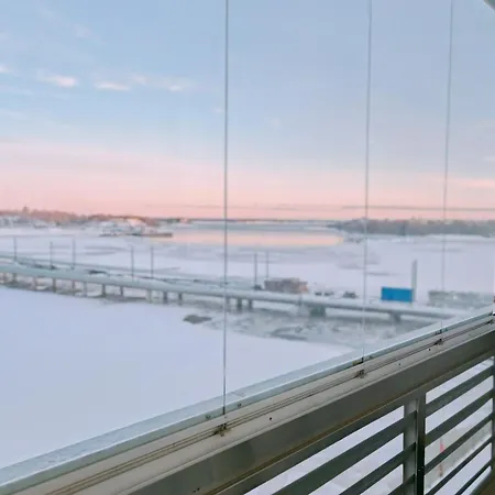 The White House Merihaka Private Parking